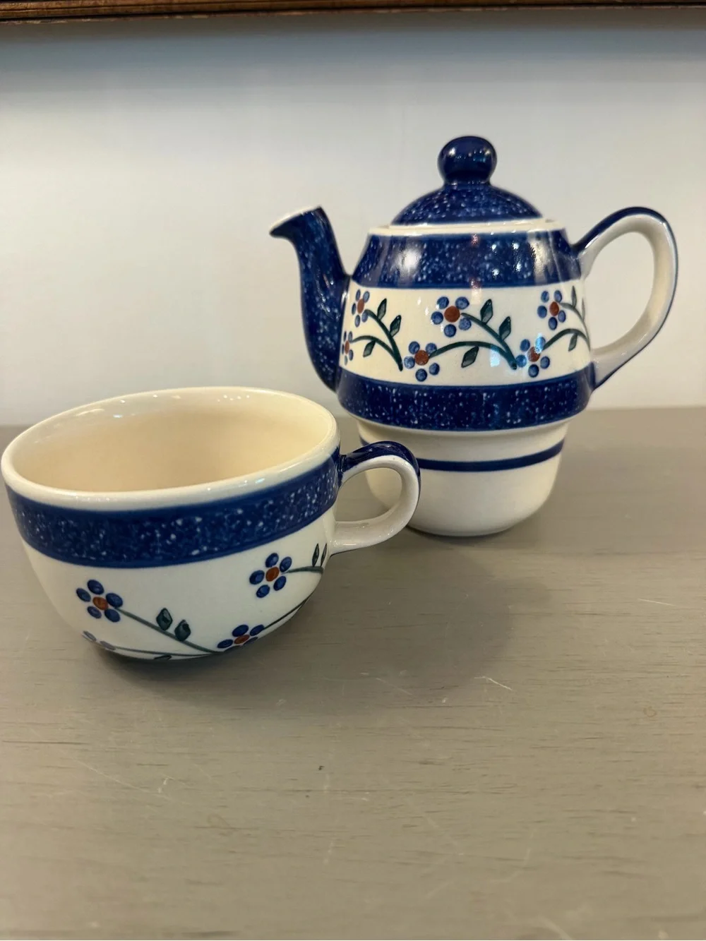 Wiza Polish Pottery Hand Made Tea For One Set Pot + Cup Stacking Blue Floral